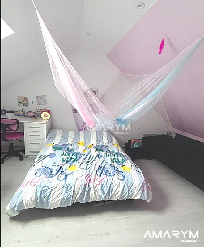 Maison - 92 m² - 5 pièces