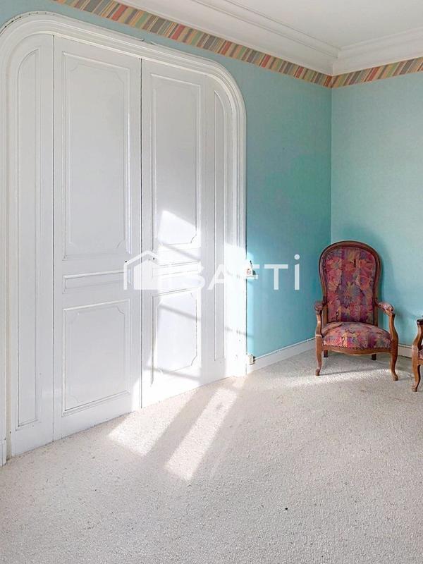 Maison - 182 m² - 7 pièces