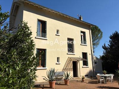 Propriété - 154 m² - 7 pièces