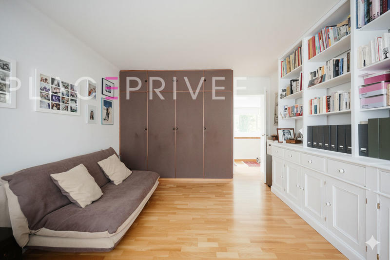 Appartement - 227 m² - 8 pièces