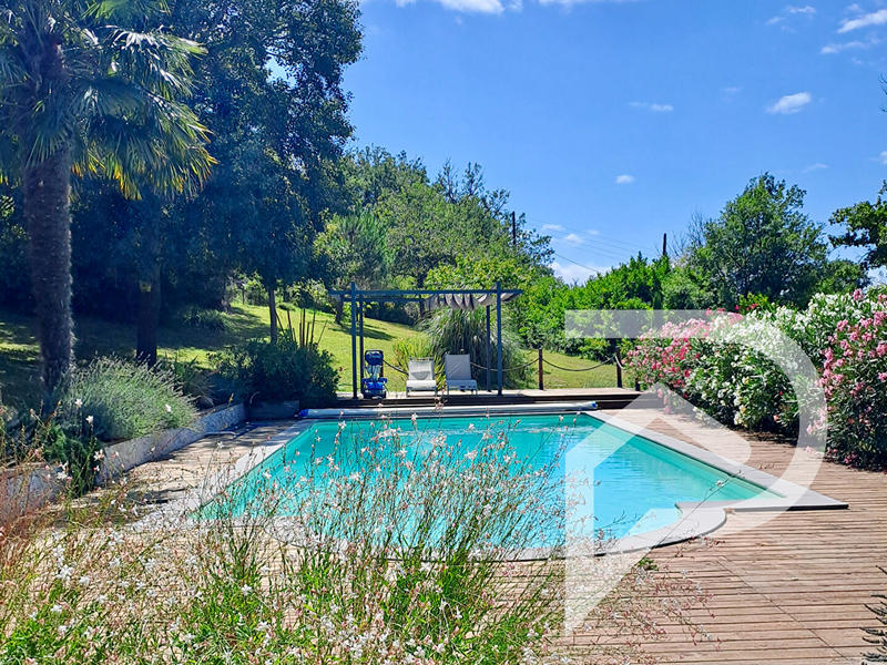 Maison - 131 m² - 6 pièces