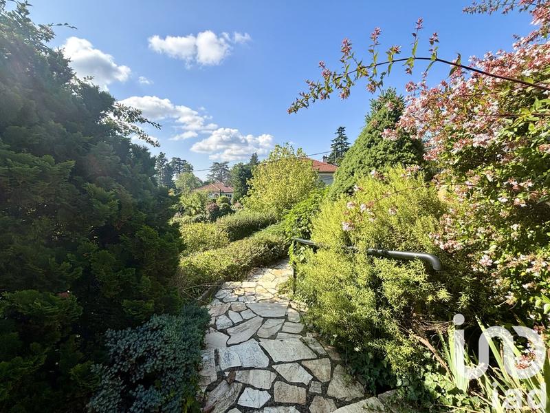 Maison - 300 m² - 7 pièces