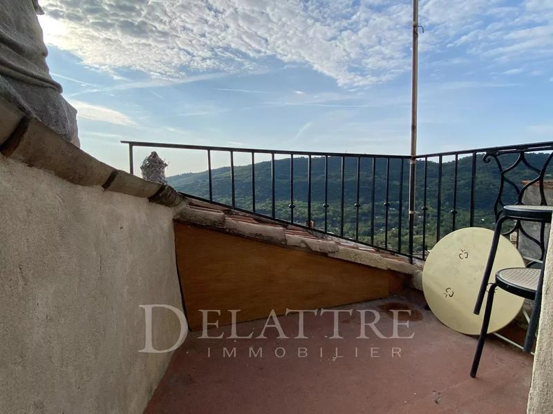 Appartement - 96 m² - 5 pièces