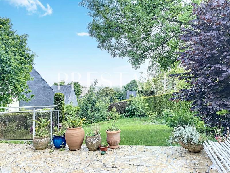 Maison - 157 m² - 7 pièces