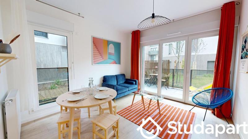 Chambre - 9 m² - 1 pièce