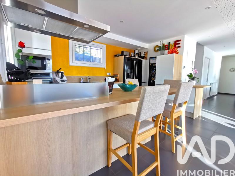 Maison de ville - 220 m² - 8 pièces