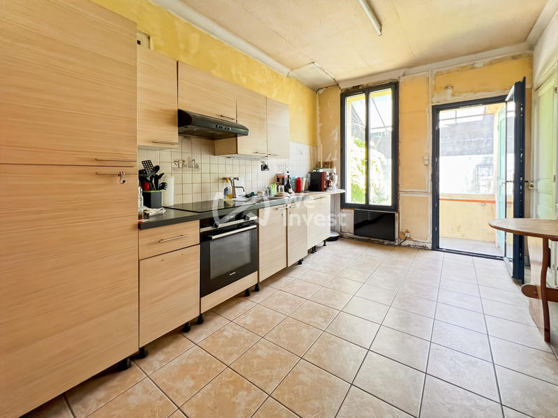 Maison - 93 m² - 5 pièces
