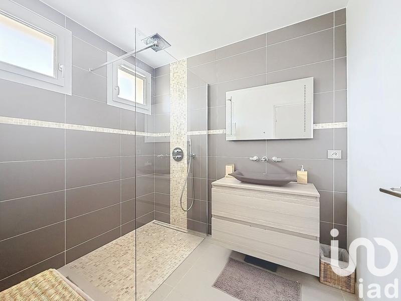 Maison - 191 m² - 6 pièces