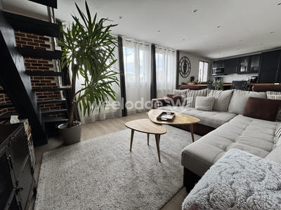 Maison - 75 m² - 5 pièces