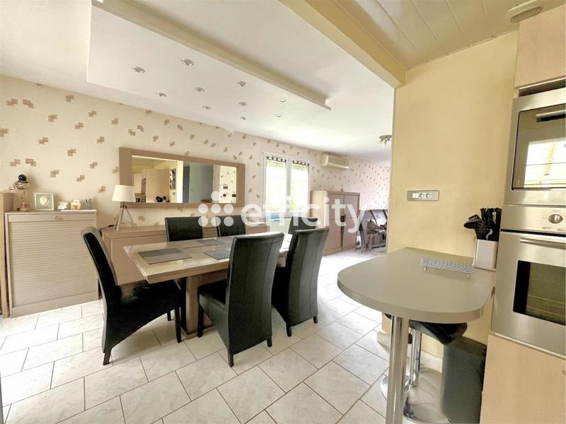 Maison - 85 m² - 4 pièces