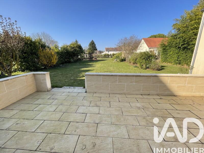 Maison - 196 m² - 7 pièces