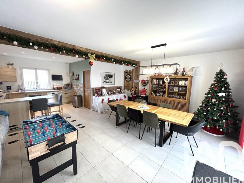 Maison - 191 m² - 7 pièces