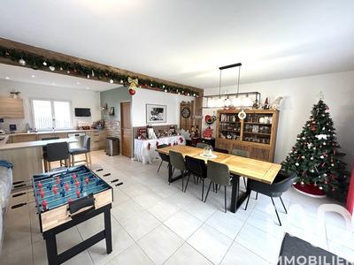 Maison - 191 m² - 7 pièces