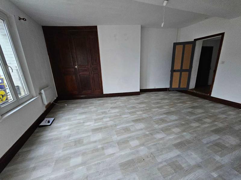 Maison - 185 m² - 8 pièces