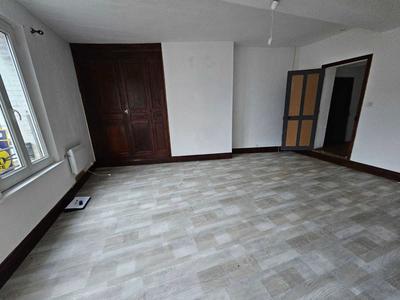 Maison - 185 m² - 8 pièces