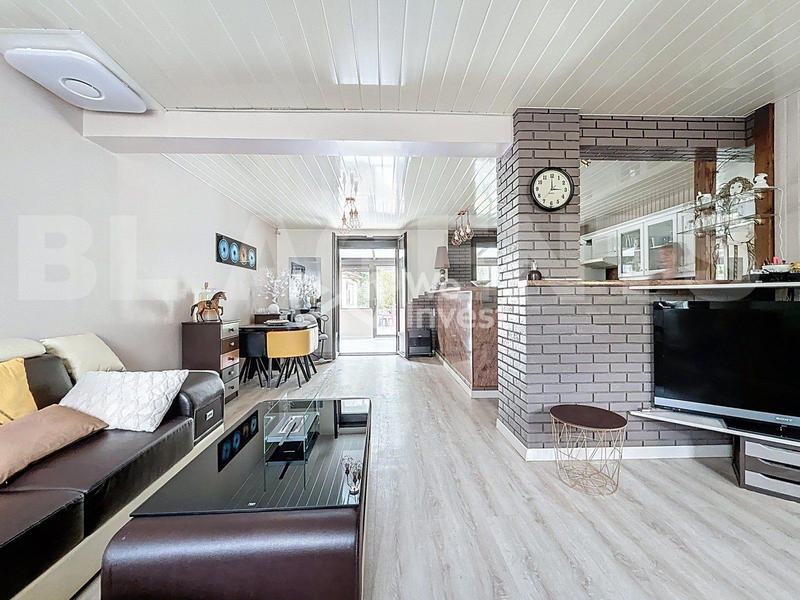 Maison traditionnelle - 148 m² - 7 pièces