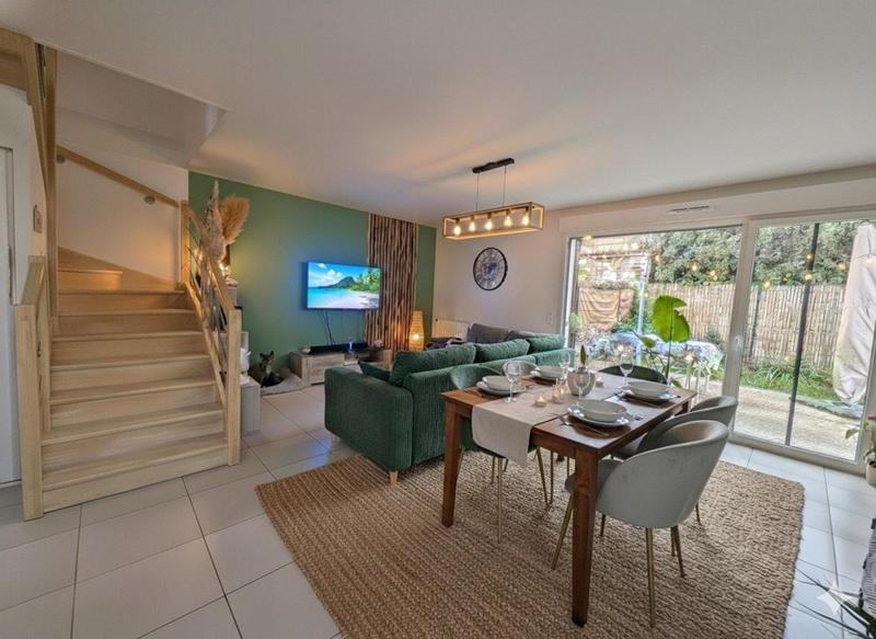 Maison - 88 m² - 4 pièces