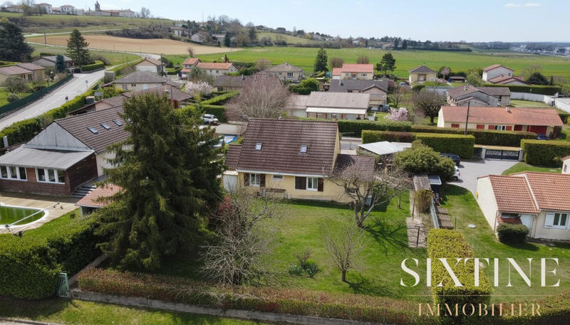 Maison - 140 m² - 6 pièces