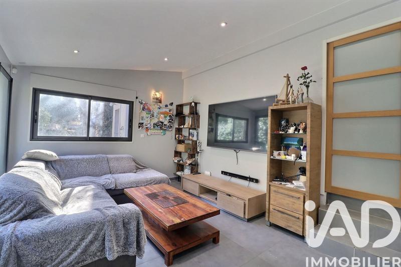 Maison - 401 m² - 13 pièces