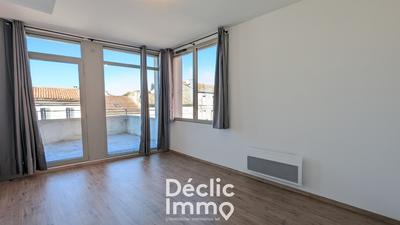 Appartement sur toit - 80 m² - 3 pièces