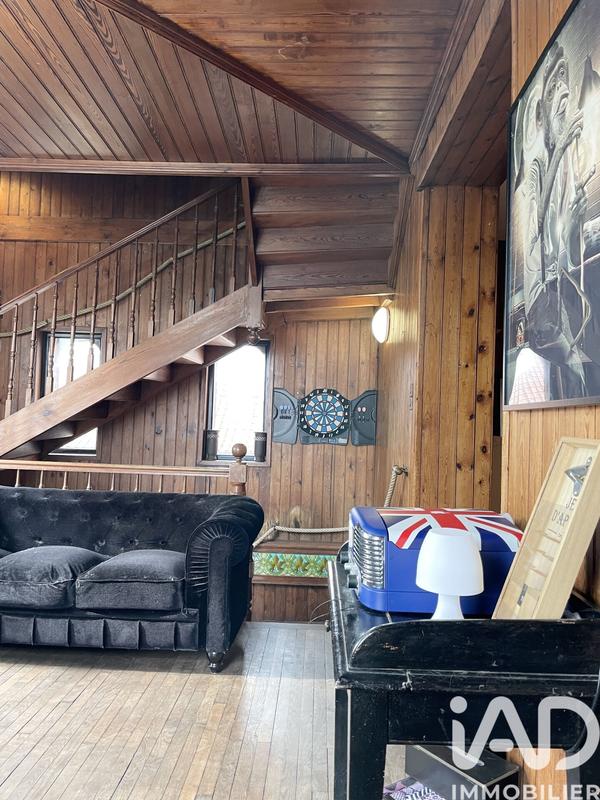 Maison - 379 m² - 10 pièces