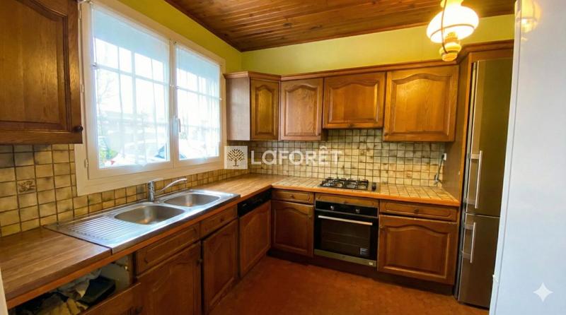 Maison - 90 m² - 4 pièces