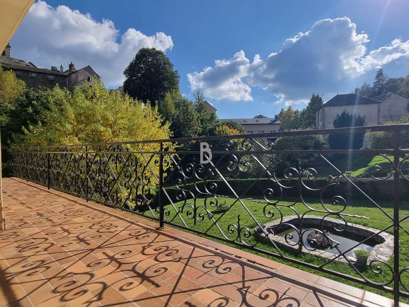 Maison - 197 m² - 6 pièces