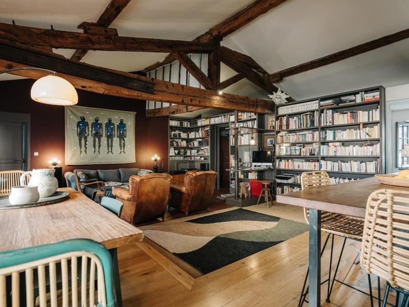 Appartement - 274 m² - 5 pièces