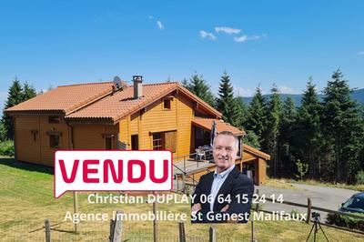 Maison - 140 m² - 8 pièces