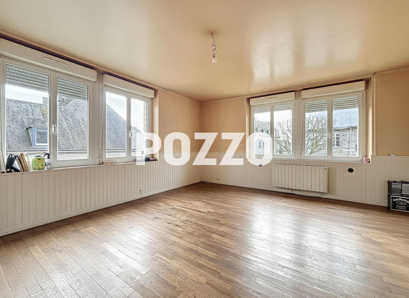 Appartement - 102 m² - 5 pièces