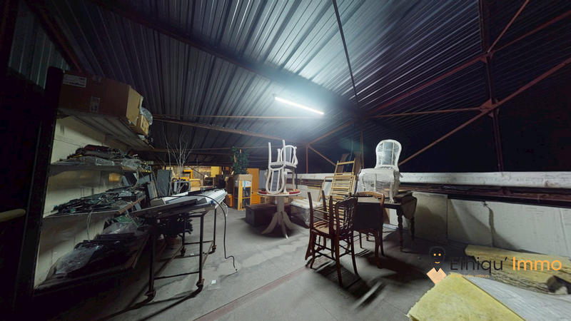 Local commercial - 839 m² - 6 pièces