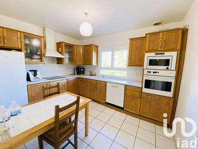 Maison - 145 m² - 8 pièces