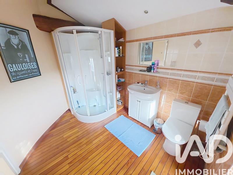 Maison - 290 m² - 8 pièces