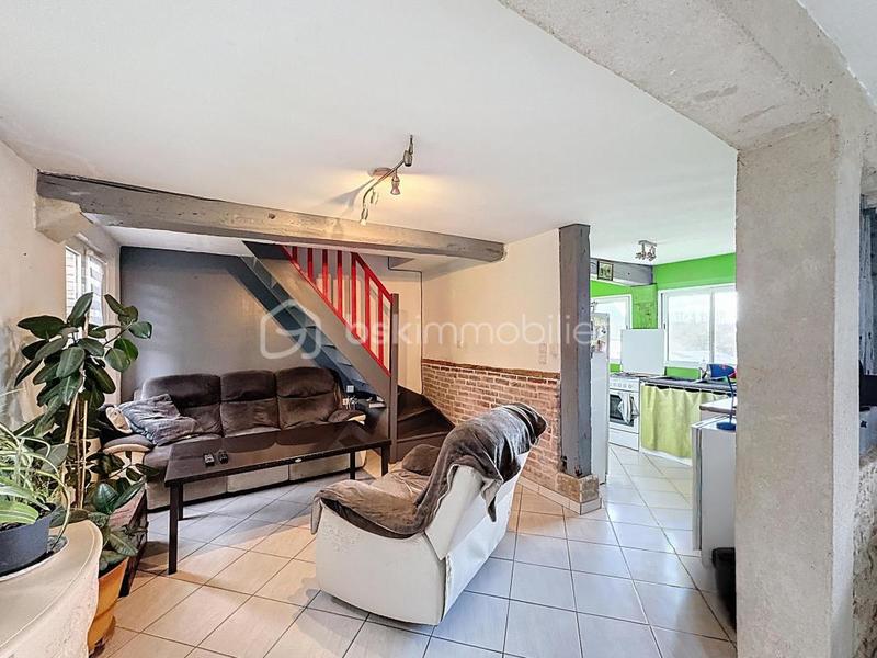 Maison - 5 432 m² - 5 pièces