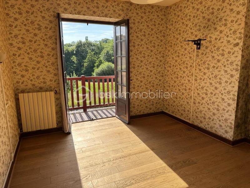 Propriété - 336 m² - 13 pièces