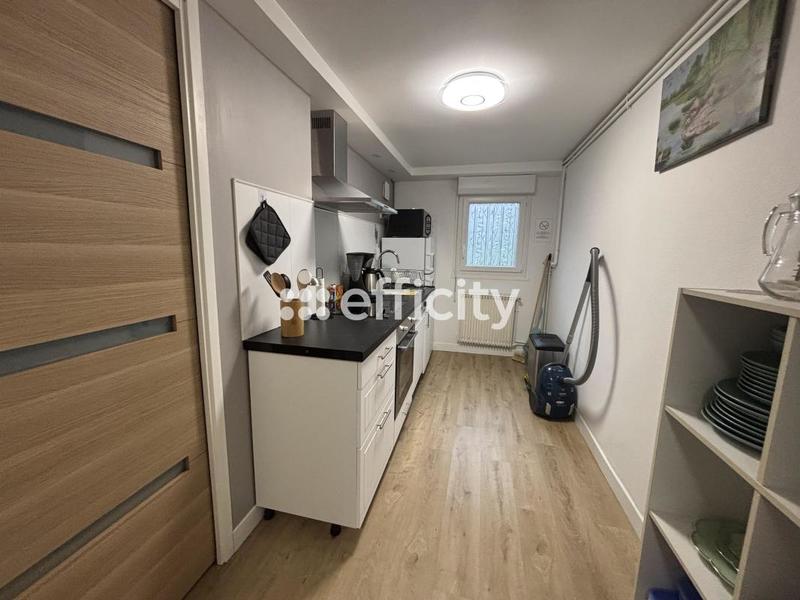 Maison - 190 m² - 8 pièces