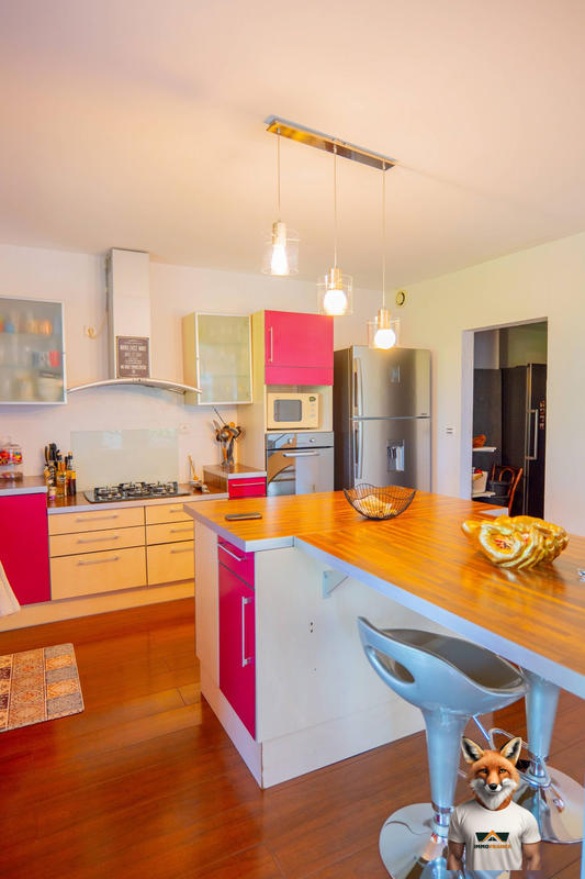 Appartement - 179 m² - 5 pièces