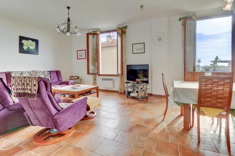 Appartement - 83 m² - 3 pièces