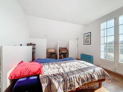 Maison traditionnelle - 141 m² - 7 pièces