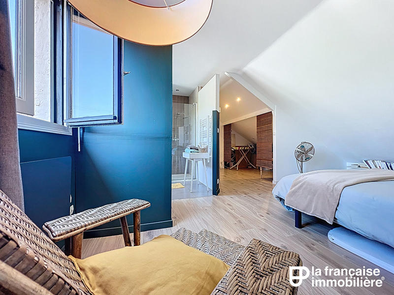 Maison - 102 m² - 5 pièces