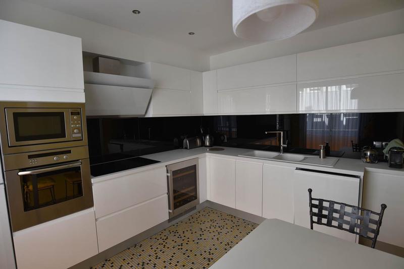 Appartement - 81 m² - 4 pièces