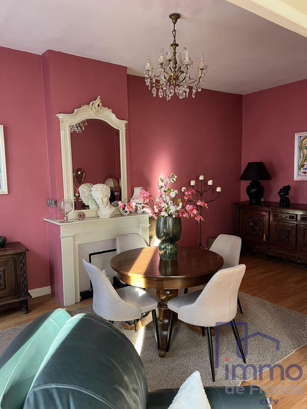 Appartement - 98 m² - 4 pièces