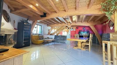 Maison - 186 m² - 5 pièces