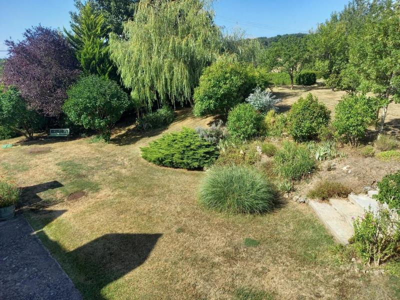 Propriété - 258 m² - 8 pièces