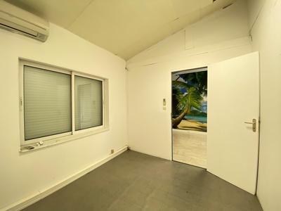 Local commercial - 64 m²