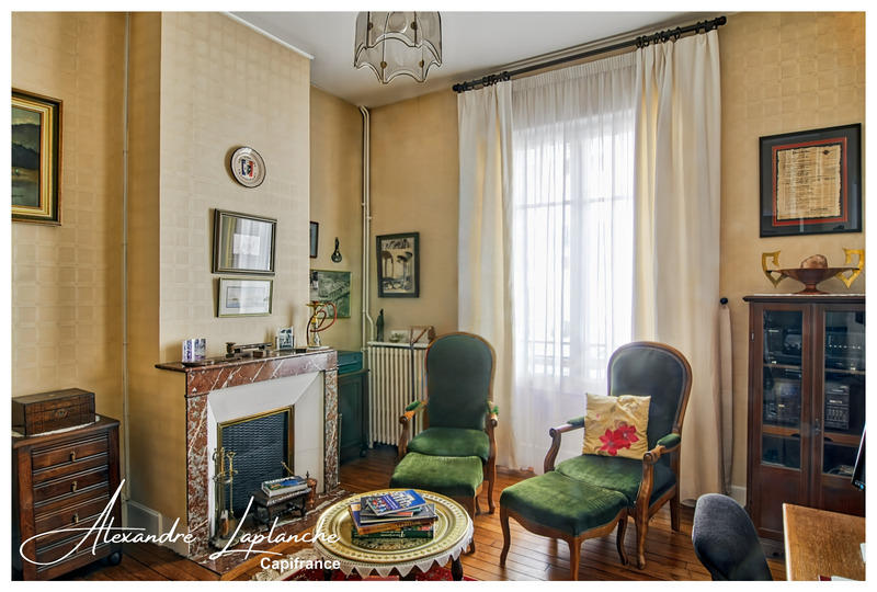 Maison bourgeoise - 217 m² - 10 pièces