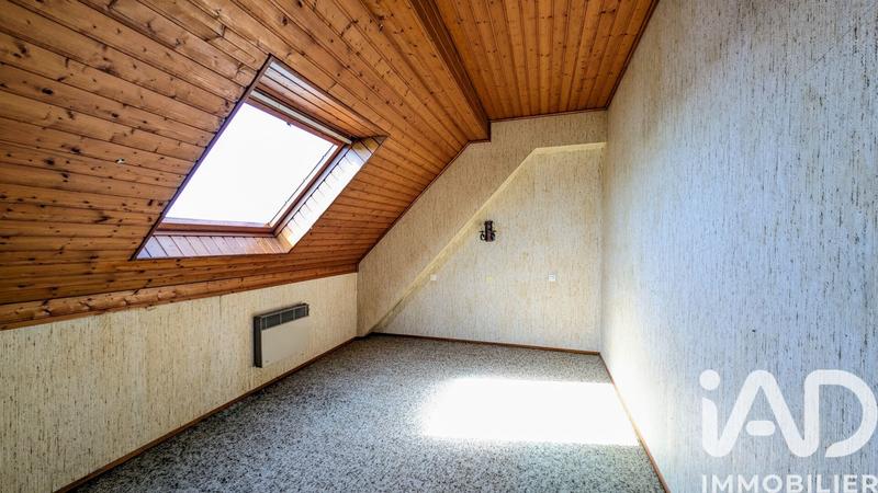 Maison - 212 m² - 8 pièces