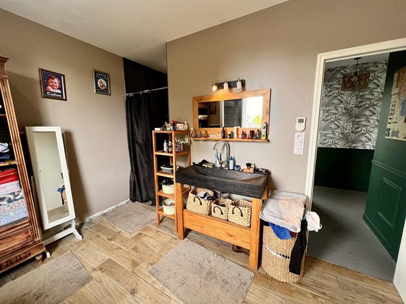 Maison - 200 m² - 4 pièces