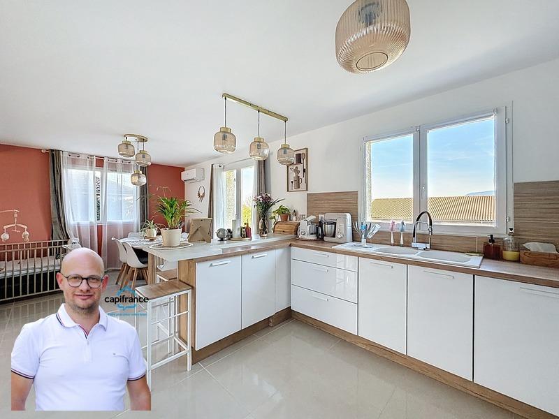 Maison - 106 m² - 5 pièces