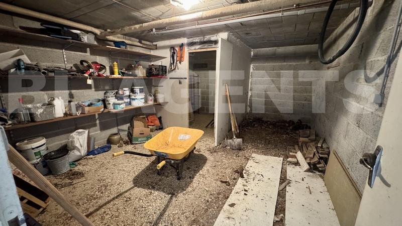 Maison - 179 m² - 9 pièces